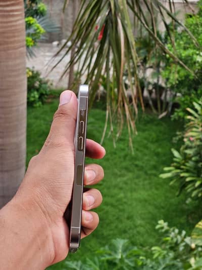 Apple iPhone 14 Pro