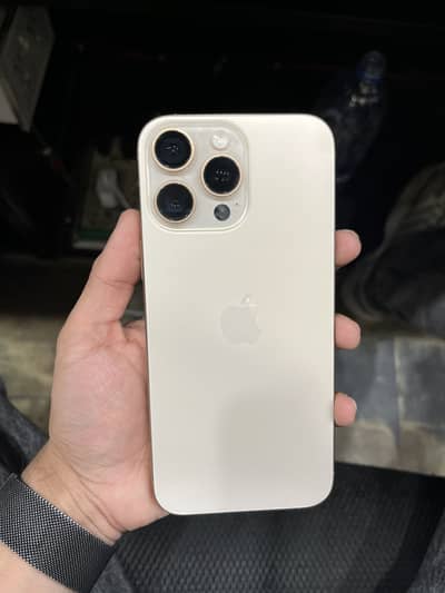 Apple iPhone 16 Pro Max