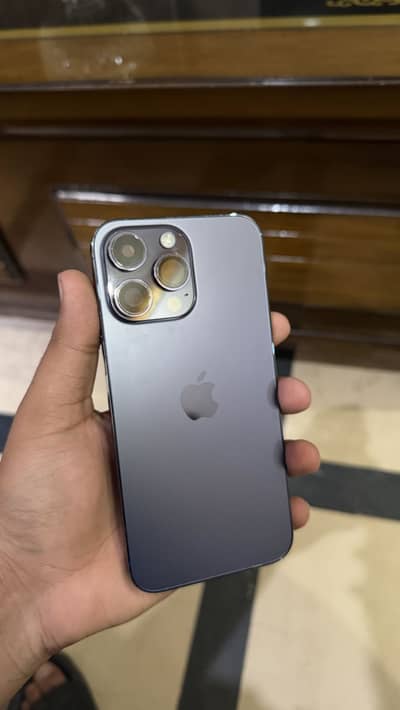 Iphone 14 pro max body