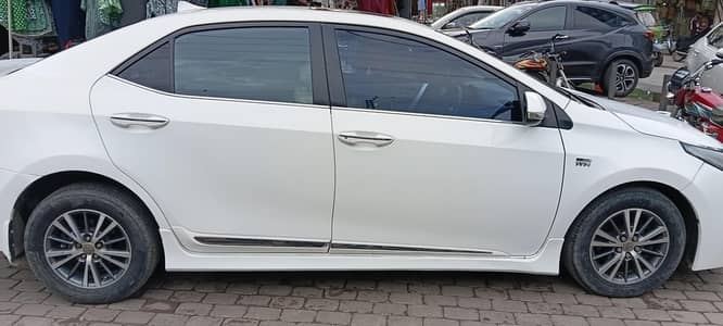Toyota Altis Grande 2016