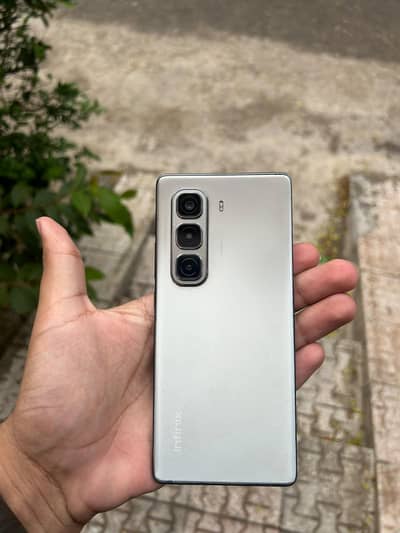 Infinix hot 50pro puls with box