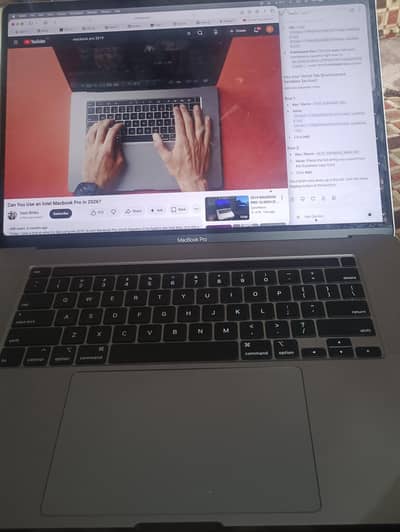 MacBook pro 2019 32/512