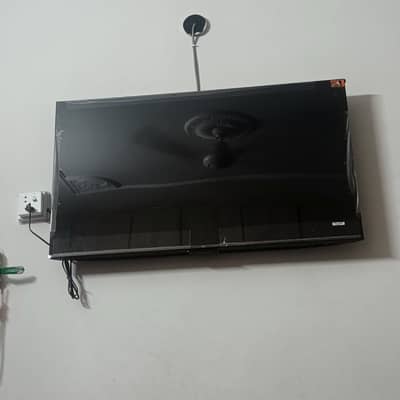 Smart LED TV TCL