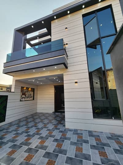 10 MARLA Double Storey Luxury Stylish Ultra MODERN STYLE HOUSE Available For Sale In Architect Society Near Joher Town UCP University Lahore.