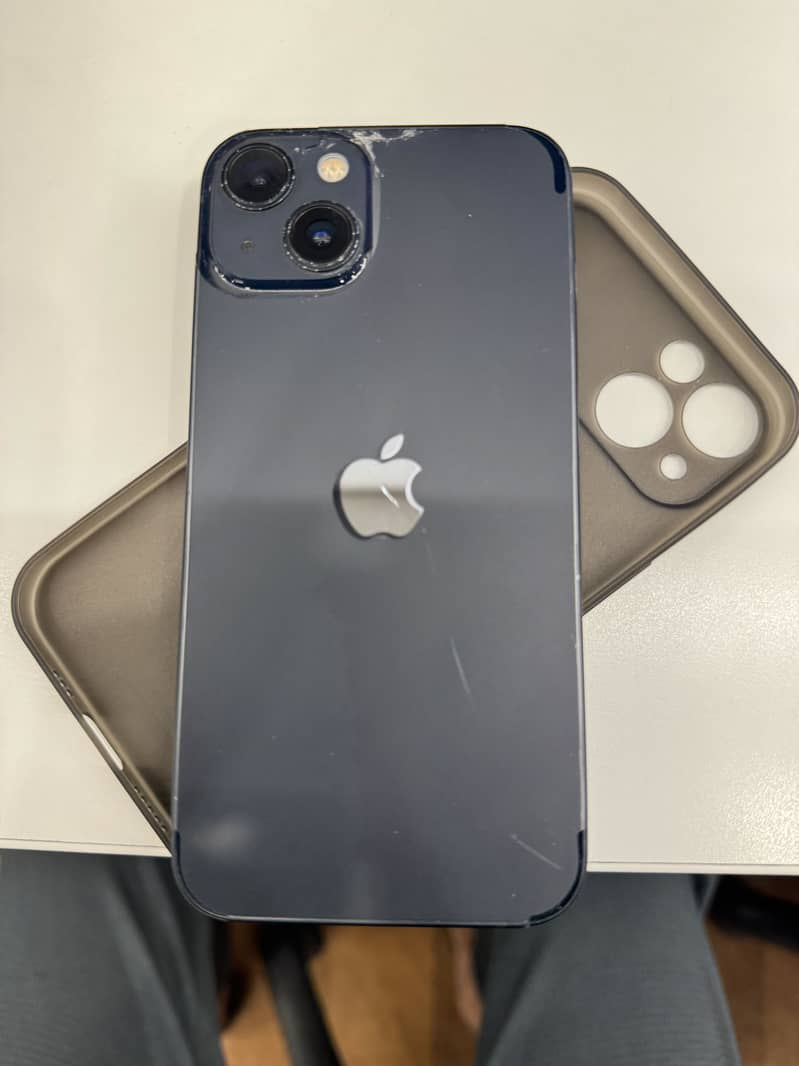 Apple iPhone 13 0