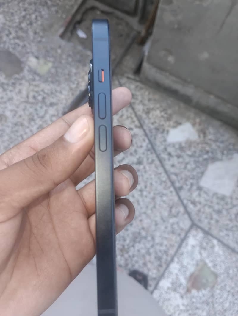 Apple iPhone 14 2