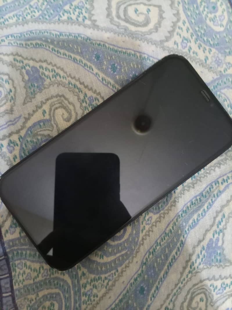 Apple iPhone 12 3