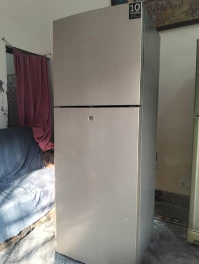 Haier Refregenetor medium size