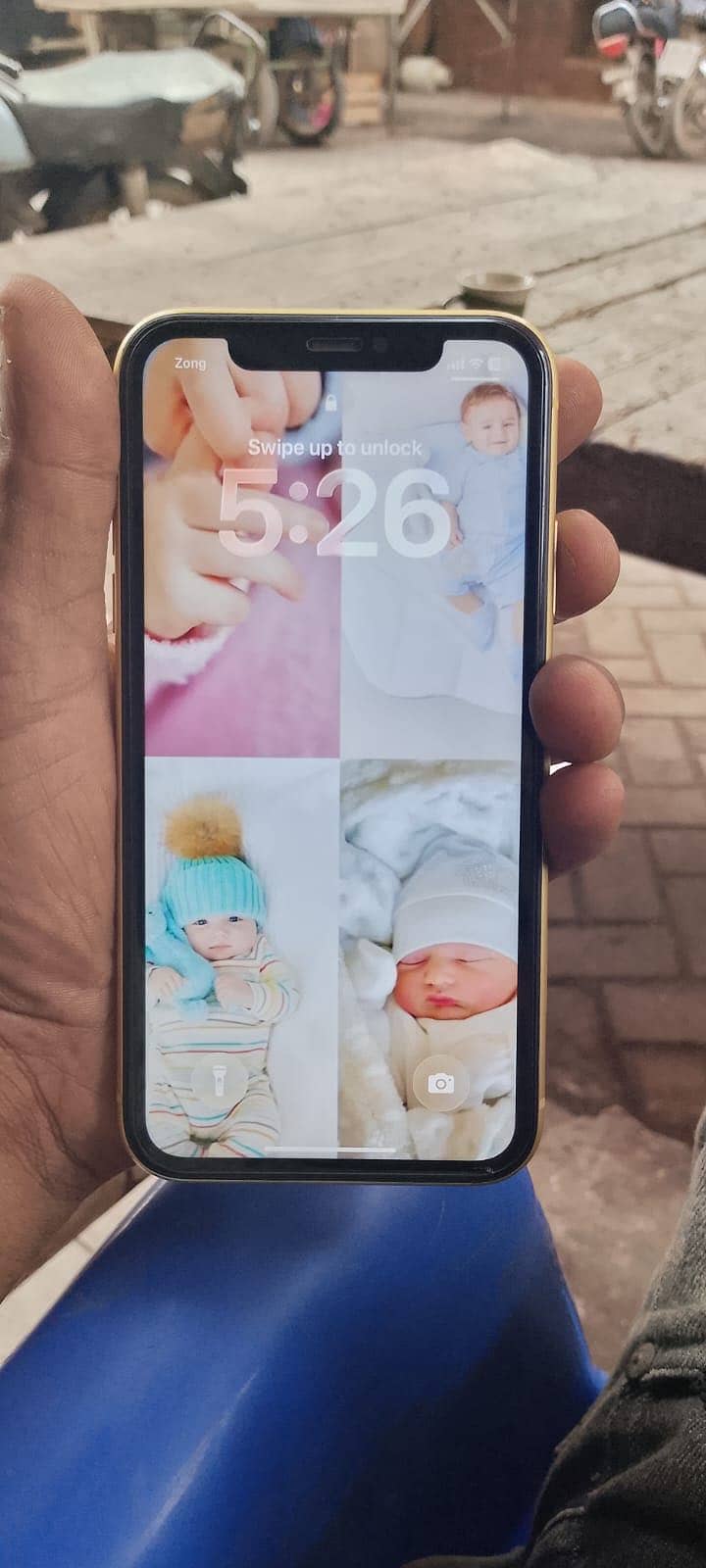 Apple iPhone 11 3