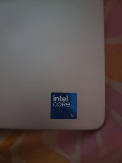 OmniBook 5