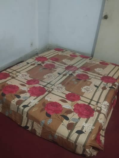Spring Mattress 5×6 with Cover – Good Condition