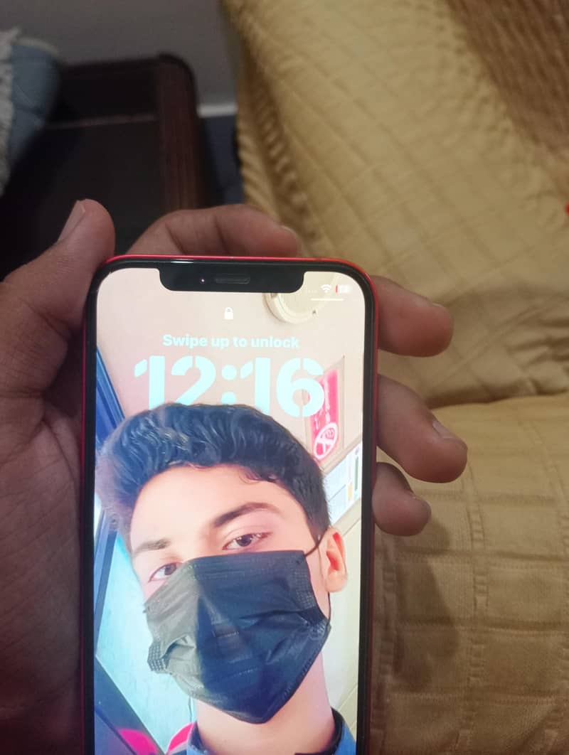 Apple iPhone 12 7