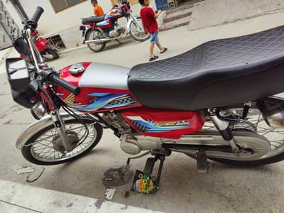 Honda CG 125-97Hundred km Driven _10/10 condition