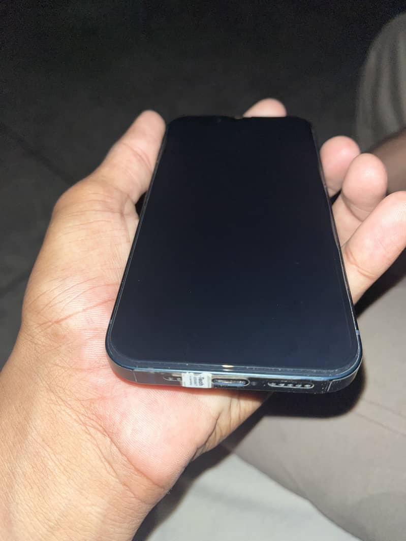 Apple iPhone 13 1