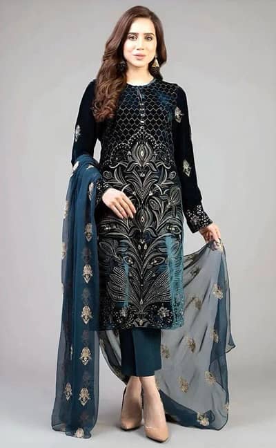 Embroidered 3 piece blue lawn suit