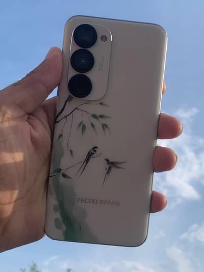 Tecno Spark 40 Pro Plus