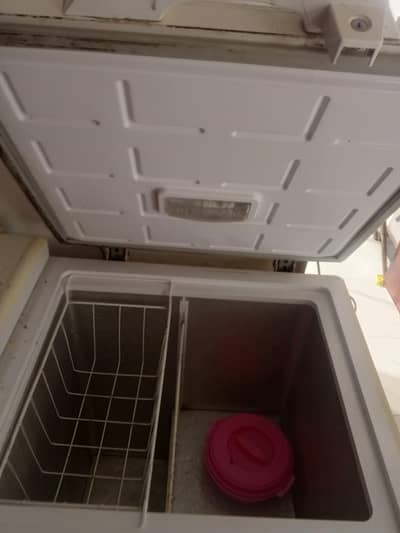 10/9 freezer home used for sale  PEL Company 2 door condition ok ha