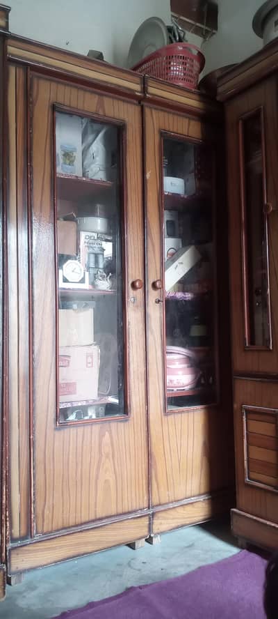 3 door divider urgent sale rent ka gahr he jabhi sale kar rahan hu