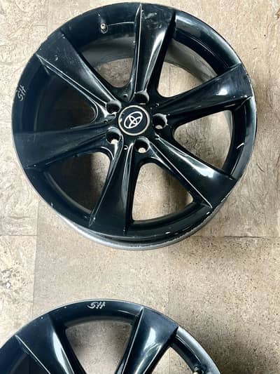 17 inches 4 Alloy Rims