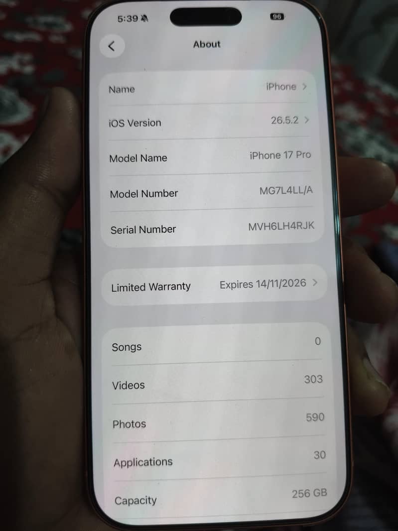 IPHONE 17 PRO 1