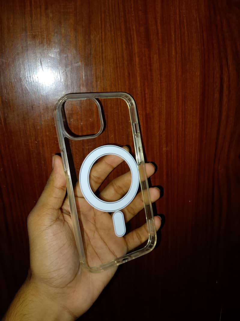 Apple iPhone 13 5