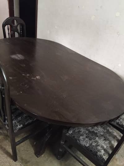 Wooden Dining Table with 6 Chairs – Good Condition