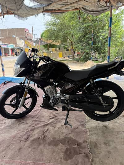 Yamaha ybr 2024 condition 10/10 call number 03137068772