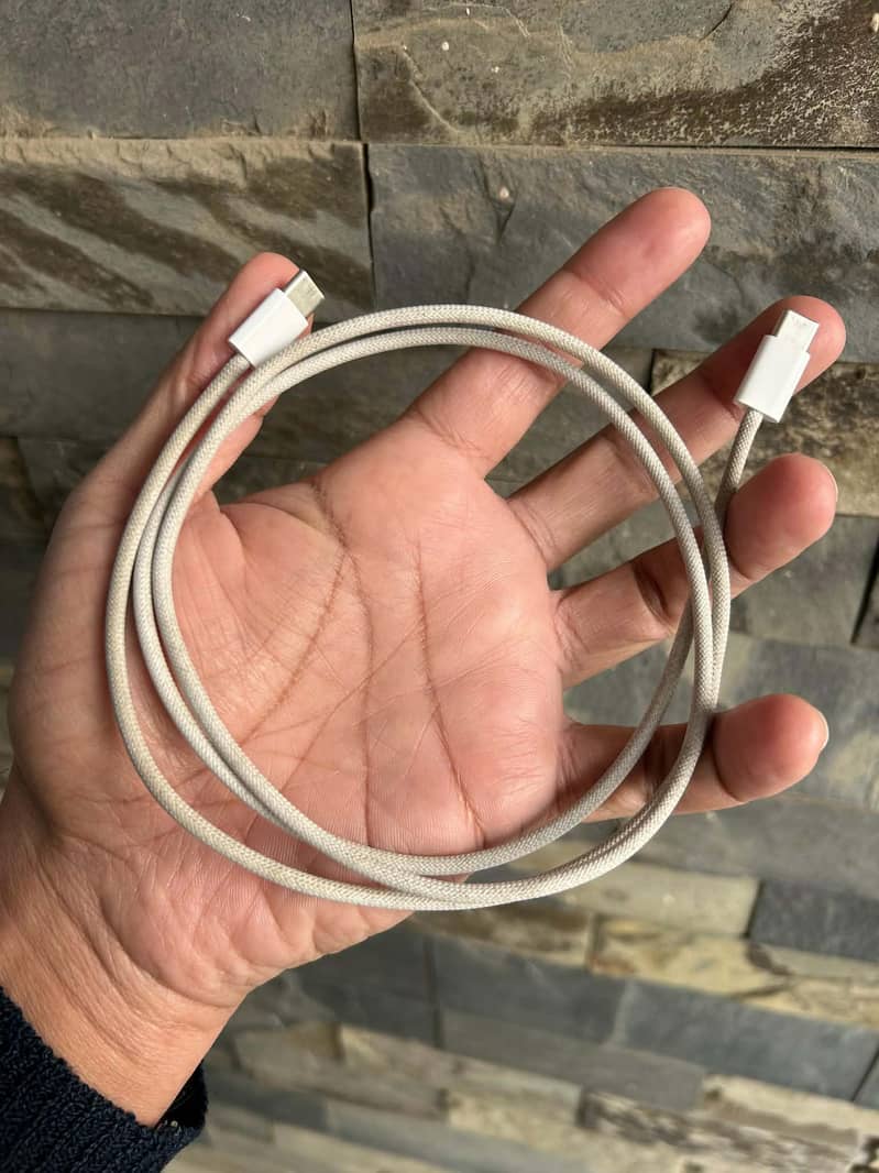 Apple iPhone 15 plus 9