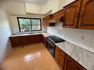 G-10/3 size 30x70 Separate Gate Ground floor 2bed 2bath dring tvlounge kitchen