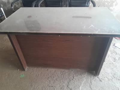 office chier new condition