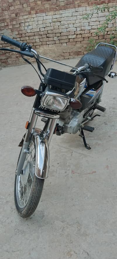 Honda 125 Black
