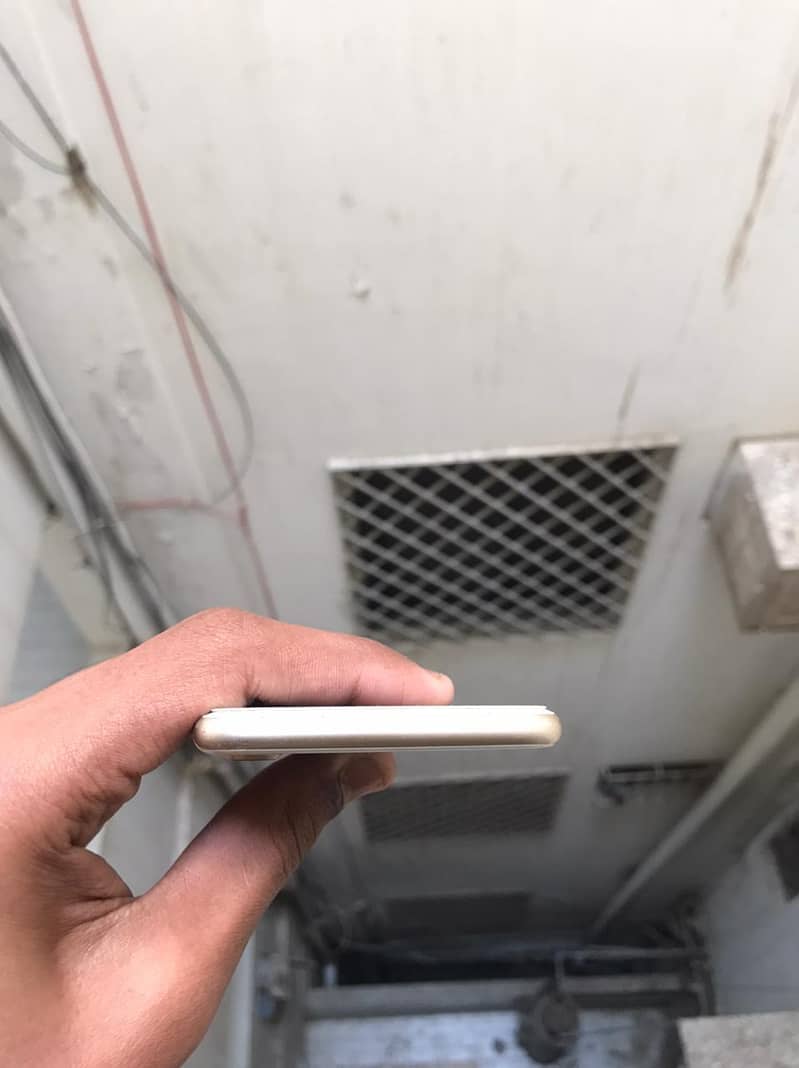 Apple iPhone 7 4
