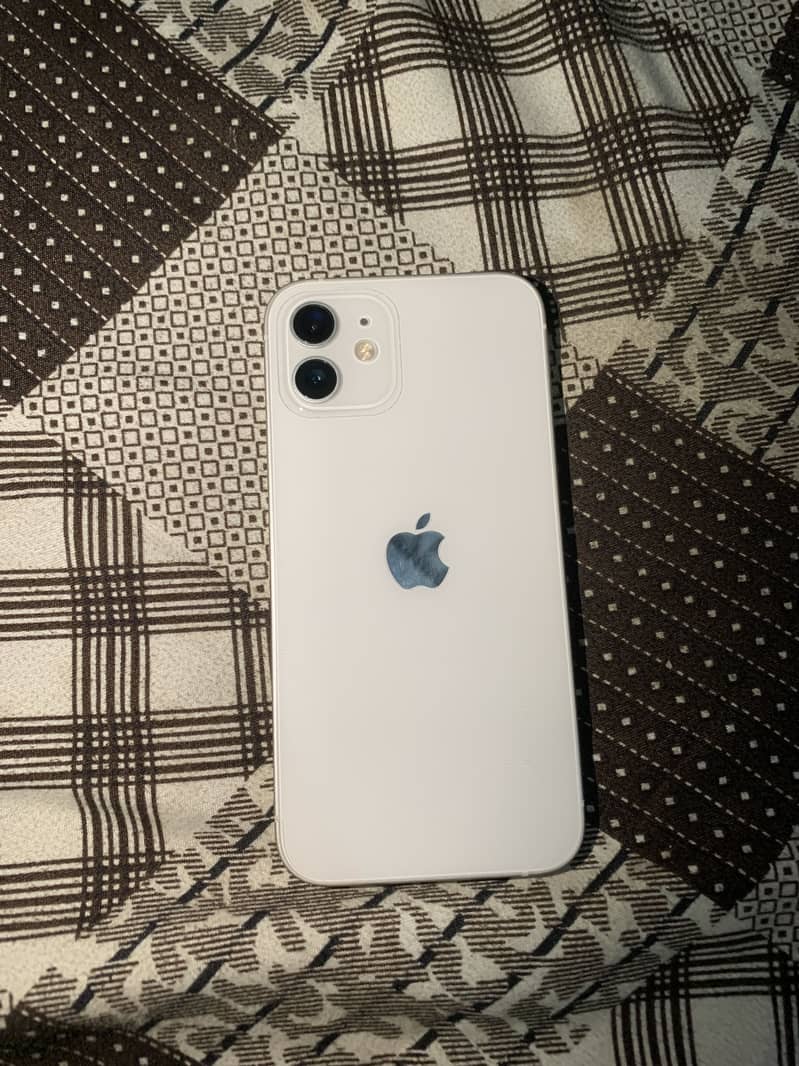 Apple iPhone 12 5