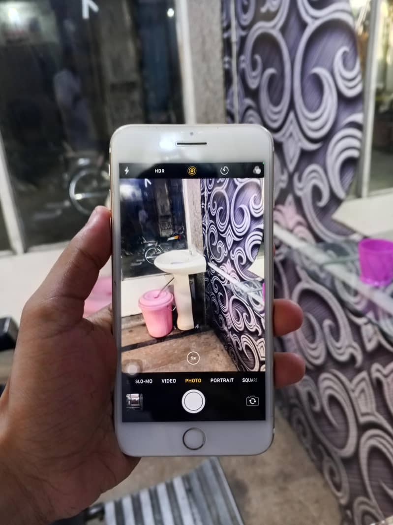 Apple iPhone 7 Plus 4