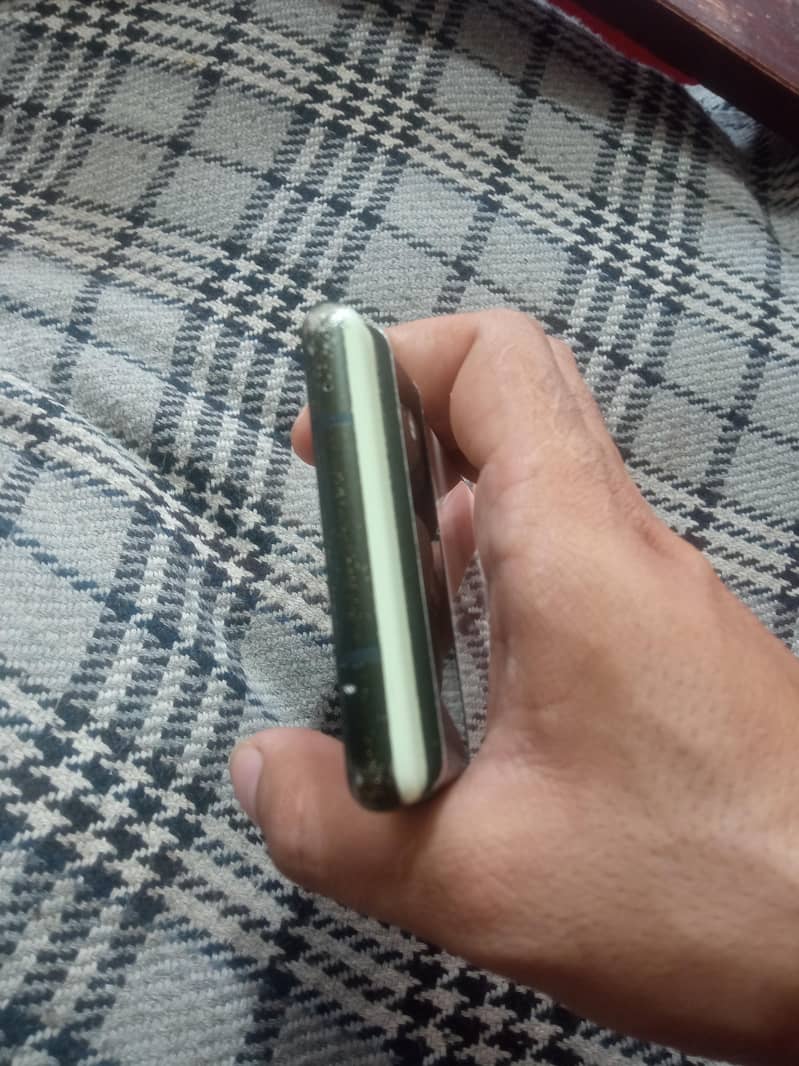 Google Pixel 6 4