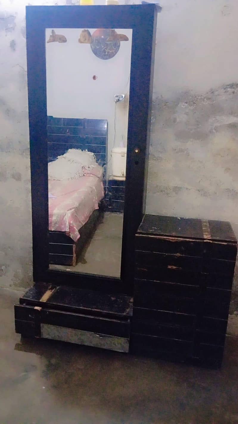 dressing table 1