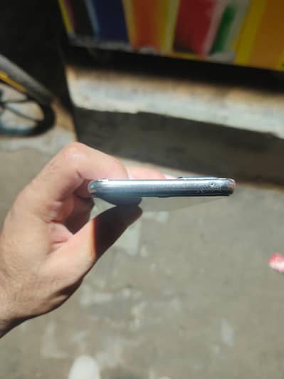 Vivo V20