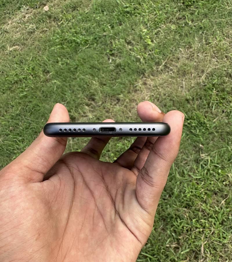 Apple iPhone 8 2
