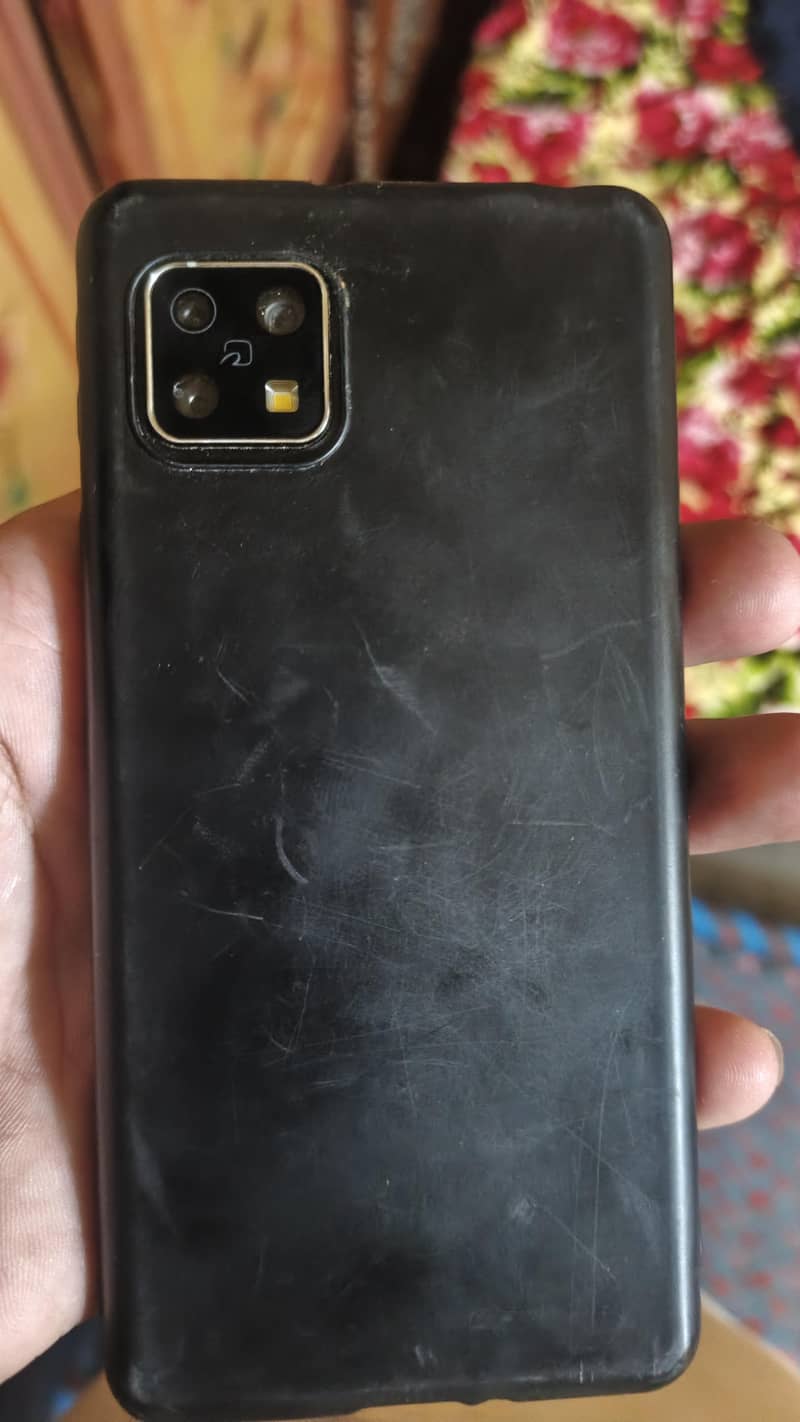 Sharp Aquos 5g 1