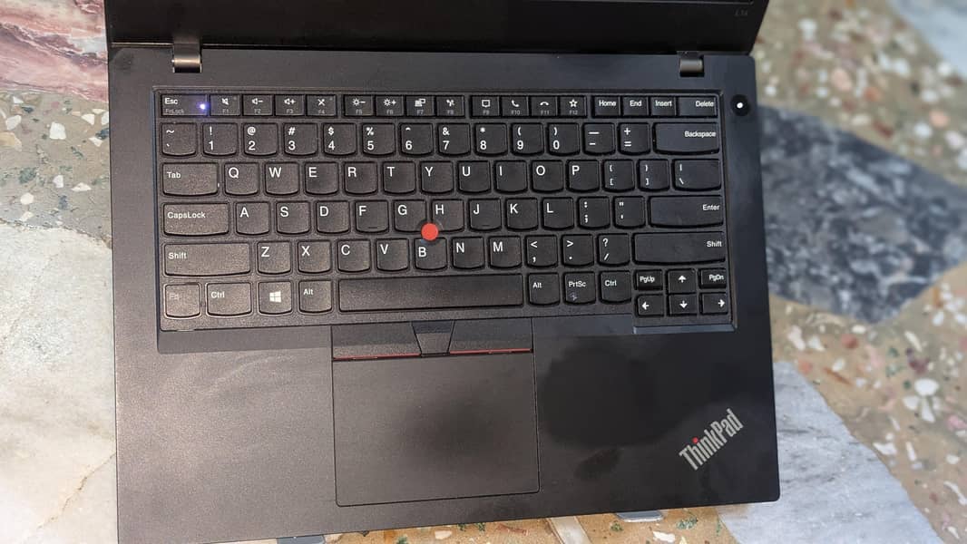 صاف کنڈیشن لیپ ٹاپ 4