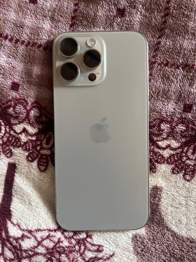 Apple iPhone 16 Pro Max