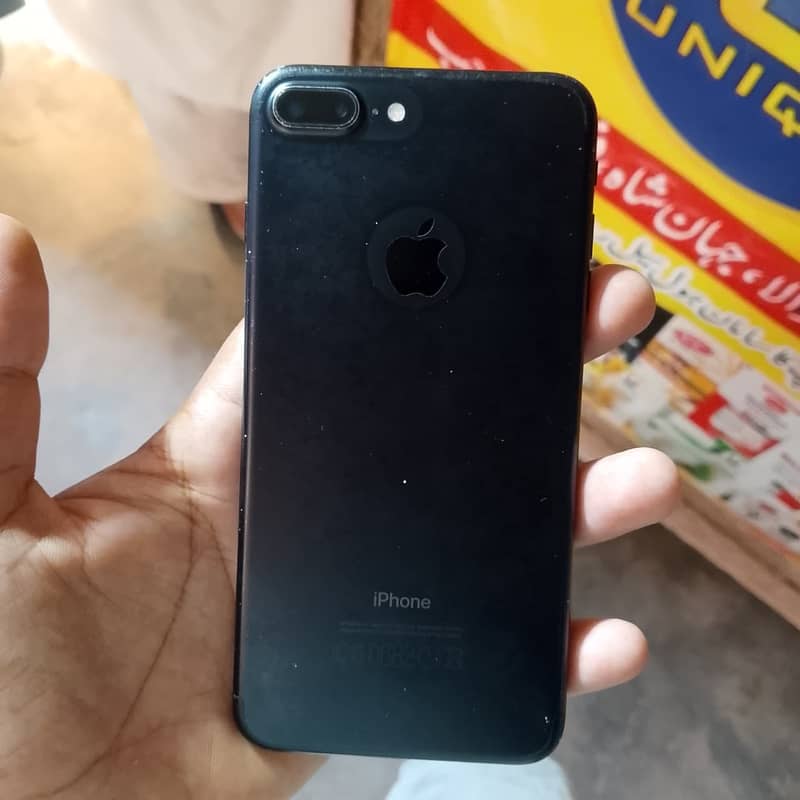 Apple iPhone 7 Plus 0