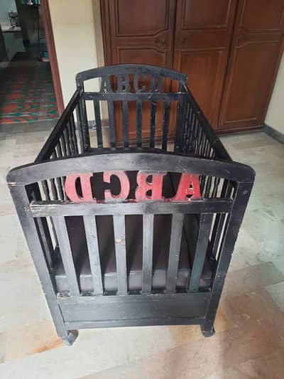 kids bed wooden with trolley for baby baba