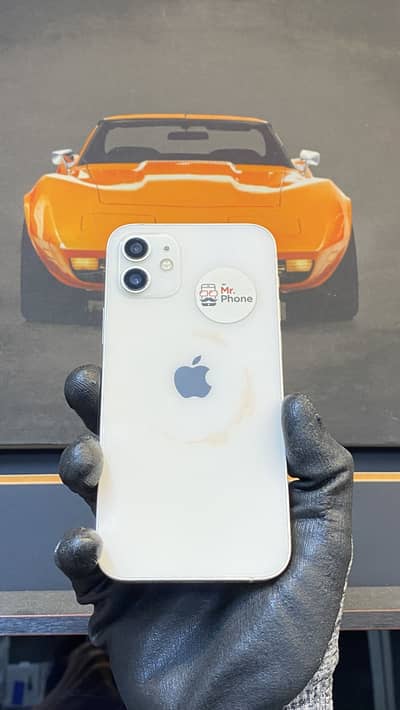 Apple iPhone 12