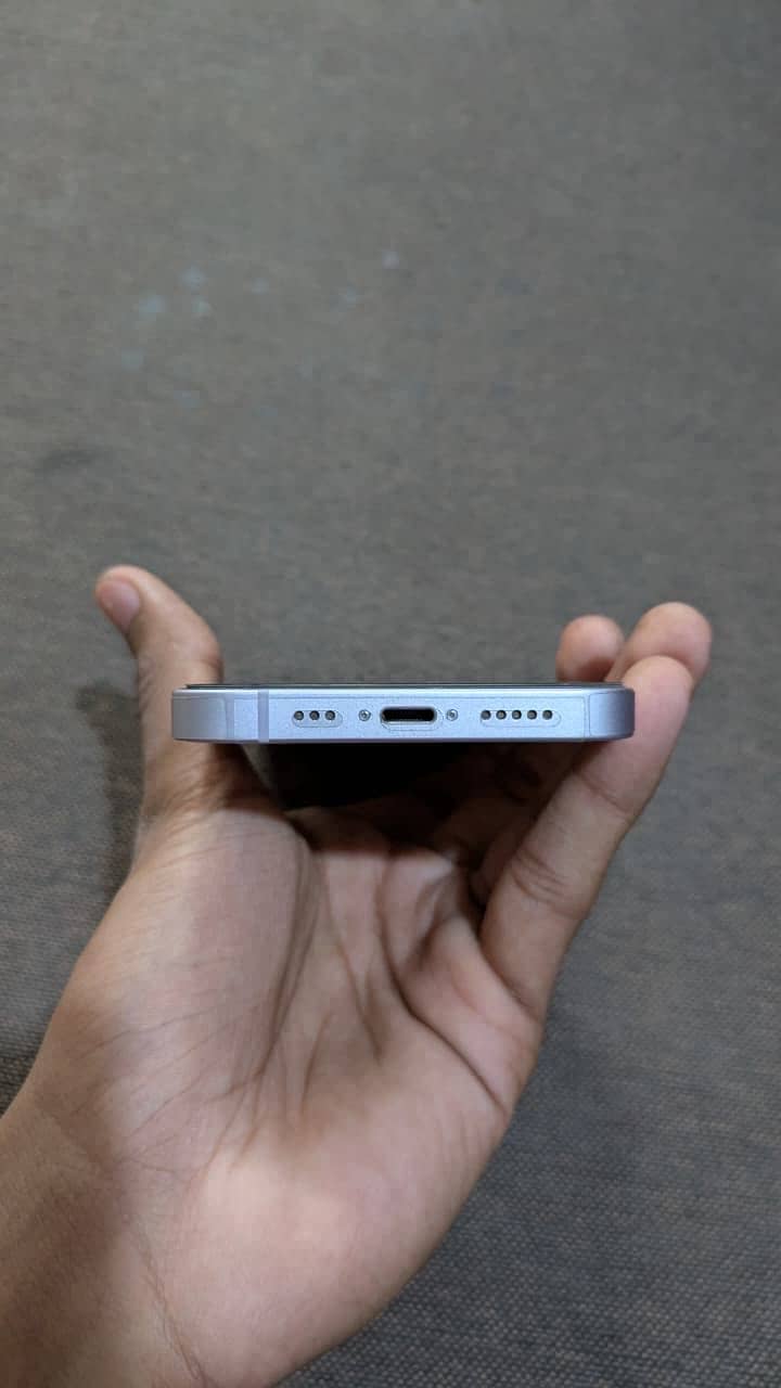 iPhone 14 2