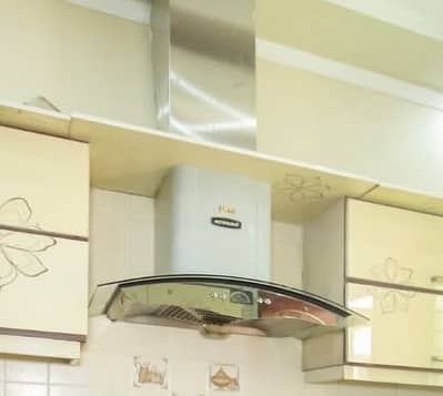 Used kitchen hood - perfectly cooking