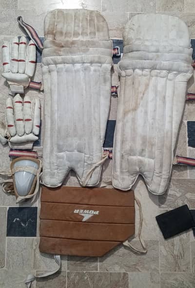 Cricket Batting Pads, Gloves, Thai pad and Guard