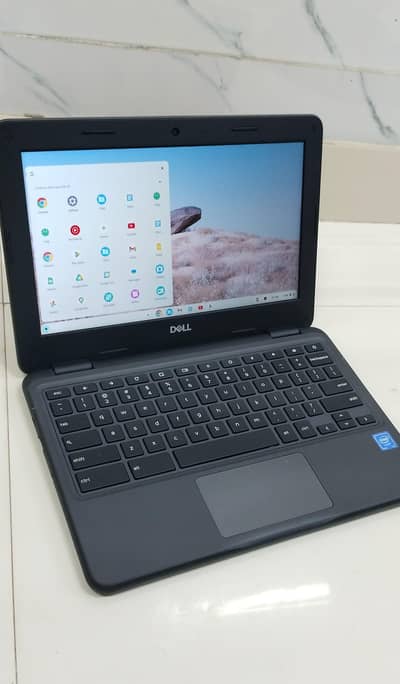 chrome book dell 10by 9  bilkul new best bettry time guarantee is sa a