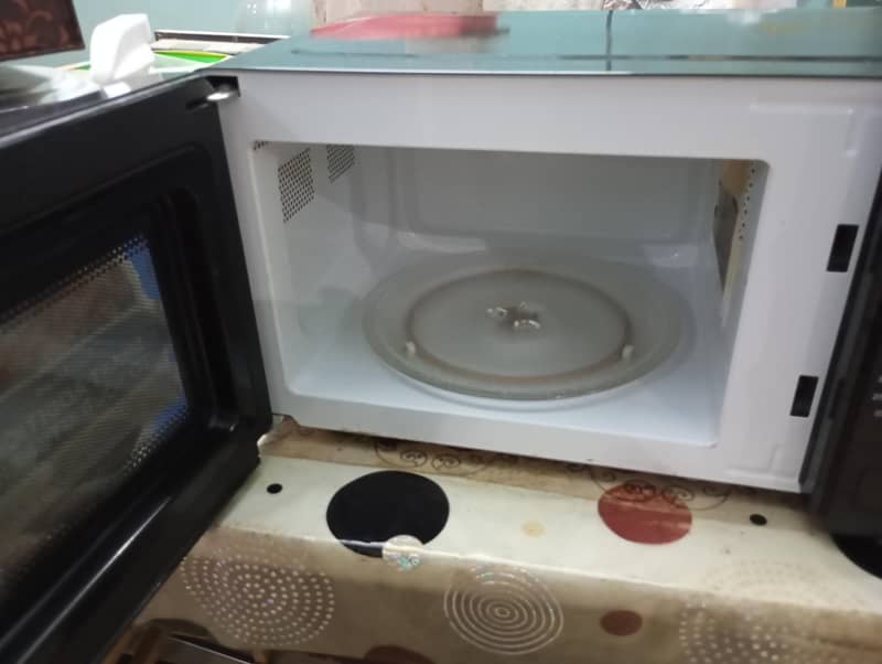 microwave 4