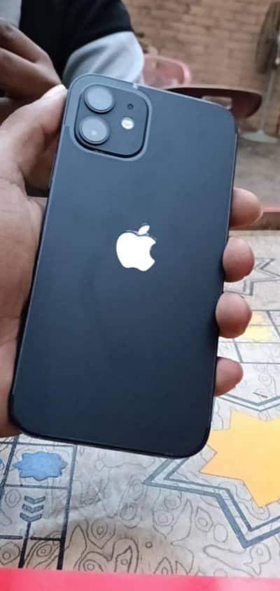 Apple iPhone 12